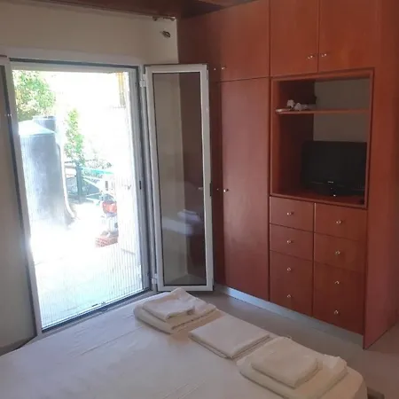 3-bedroom House With Loft In Corfu By μρs آغيوس غيوريوس