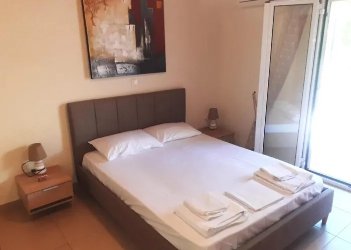 3-bedroom House With Loft In Corfu By μρs アパート