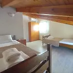 Appartamento 3-bedroom House With Loft In Corfu By μρs