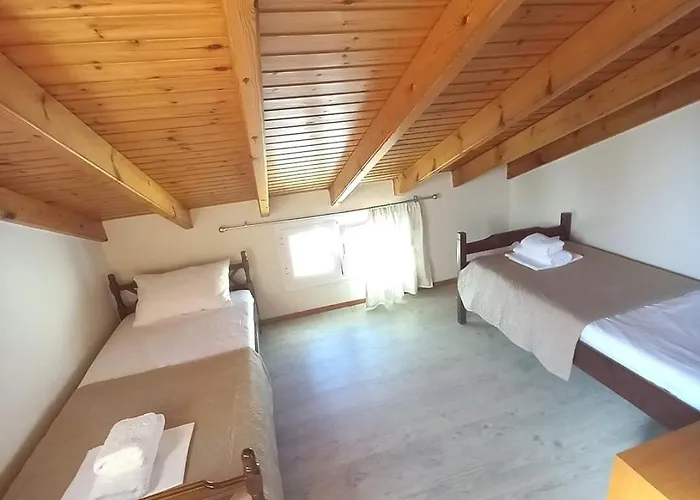 3-bedroom House With Loft In Corfu By μρs Lägenhet Agios Georgios (Corfu)